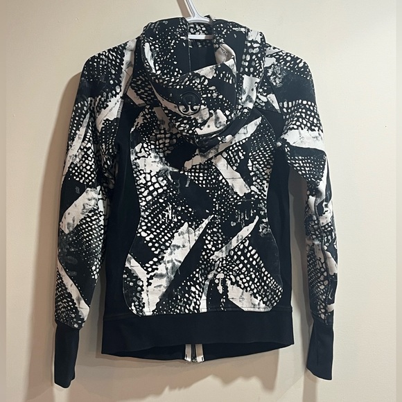 Lululemon Scuba Hoodie III (Static Mist White Black) sz 4 - Picture 9 of 15